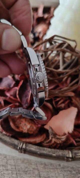 Reloj Pagani Design 1639 Hulk Submariner
