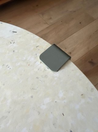Mesa centro material reciclado beige/gris