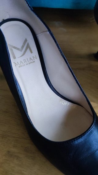 Zapatos tacón Marian piel negros
