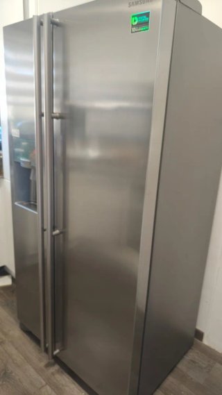Frigorífico Side by Side Inox A+ Samsung