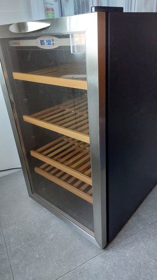 Vinoteca Nevera de vinos Savoid 34 botellas