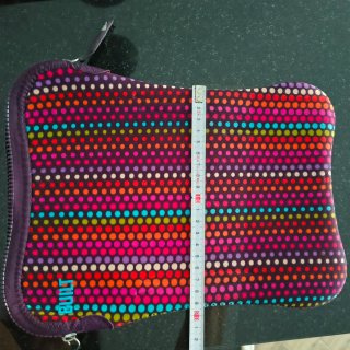 Funda BUILT portátil/tablet puntos colores
