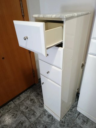 Mueble de baño mármol y madera