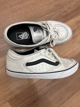 Zapatillas Vans Blancas y Negras