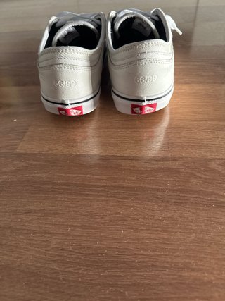 Zapatillas Vans Blancas y Negras
