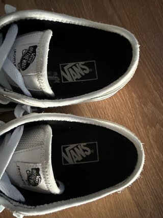 Zapatillas Vans Blancas y Negras