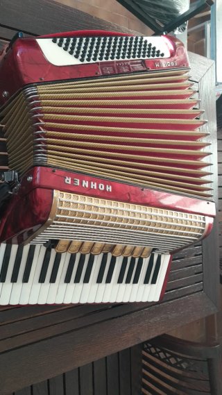 Acordeón Hohner Verdi II M