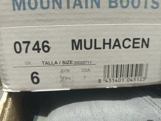 Botas de montaña BESTARD 1 de hombre y 1 de mujer
