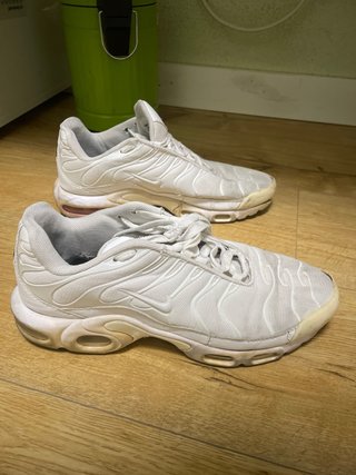 Deportivas Nike TN Blancas, bastante usadas