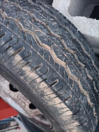 Rueda 195/70 R15 con llanta