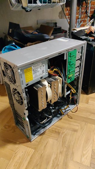 Torre HP Z400 Gris/Plata con Radeon RX 570 OC 8Gb