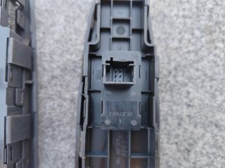 Mando de elevalunas citroen c4 picasso 2008