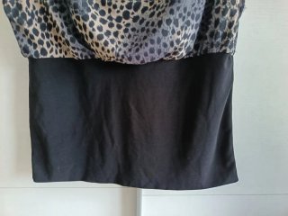 Vestido AX Paris animal print escote drapeado