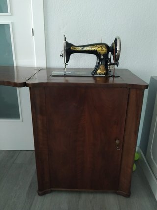Máquina de coser SINGER restaurada