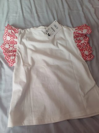 Camiseta niña manga corta bordada