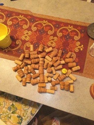 58 Tappi di sughero per vino