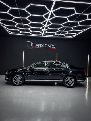 Volkswagen Passat R-LINE
