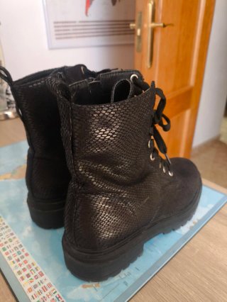 Botas negras mujer con cordones talla 407.