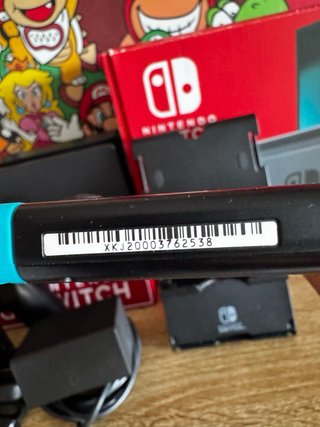 Nintendo Switch Azul y Rojo PERFECTA 10/10