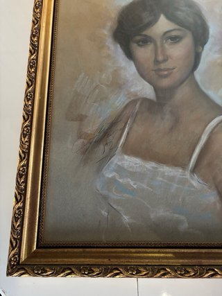 Retrato al pastel de mujer joven 0,74 x 059 cm