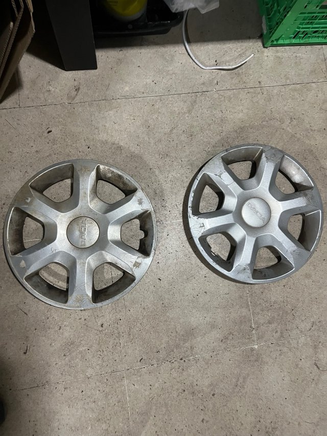 2 Tapacubos Dacia Original 15”