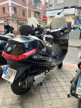 Piaggio X8 EVO 125 Scooter Negro