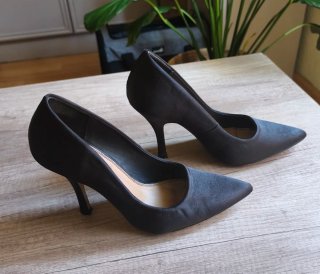 Zapatos de tacón negros talla 39