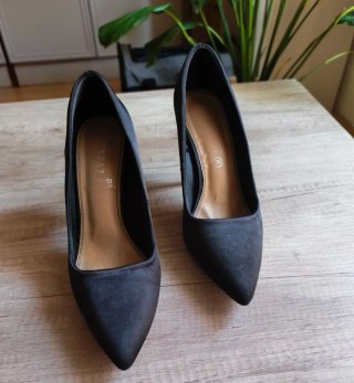 Zapatos de tacón negros talla 39