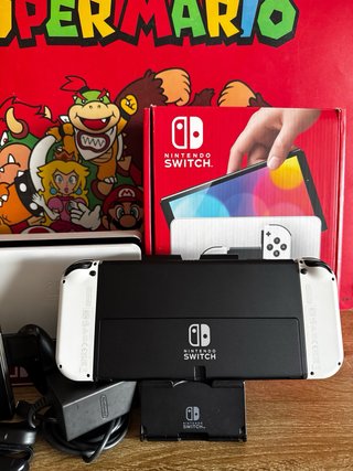 Nintendo Switch OLED Blanca COMO NUEVA
