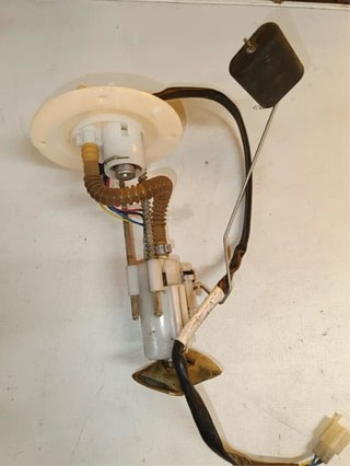 Bomba Gasolina Daelim Roadwin FI 125