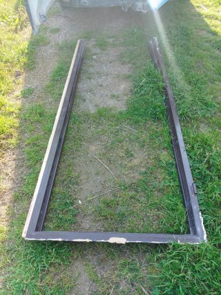 Puerta principal madera clara