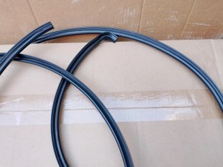 Guarnizioni sopra porta Citroen Saxo / 106
