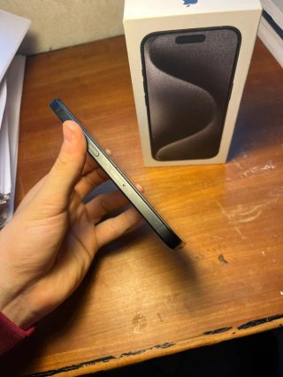 iPhone 15 Pro Space Gray - Como Nuevo