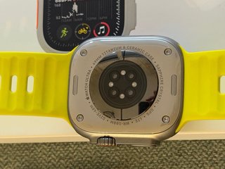 Apple Watch Ultra 2 49mm color plata