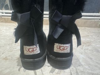 Botas UGG Negras Talla 41