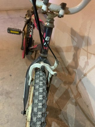 Bicicleta BMX California BH XL3 Negra y rosa