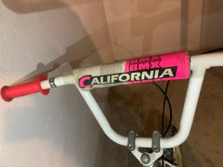 Bicicleta BMX California BH XL3 Negra y rosa
