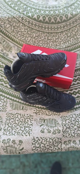 Nike Air TN Negras
