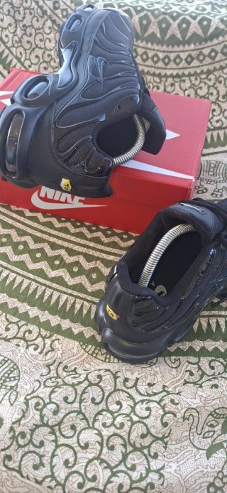 Nike Air TN Negras