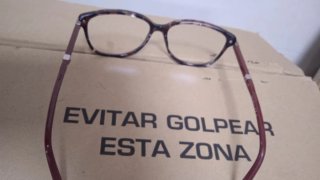 Gafas de vista marrones y multicolor