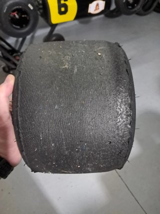 Neumáticos de Kart Komet