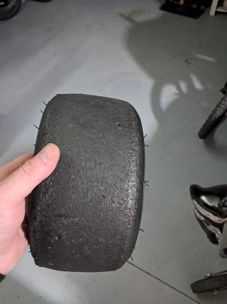 Neumáticos de Kart Komet