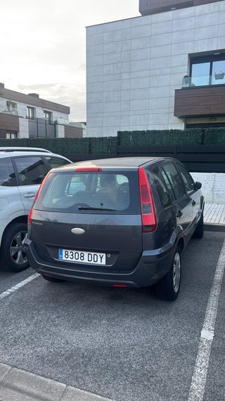 Ford Fusion 2004