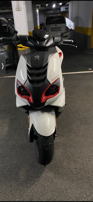 Peugeot Speedfight 50cc Blanca y Roja