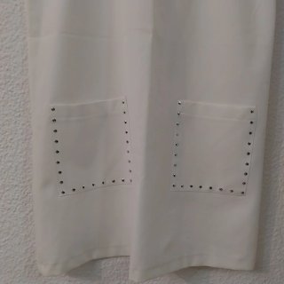 Vestido blanco Zara tachuelas