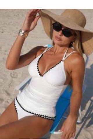 Bikini blanco con ribete negro