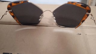 Gafas de sol estilo mariposa SON GAFAS DE OPTICA