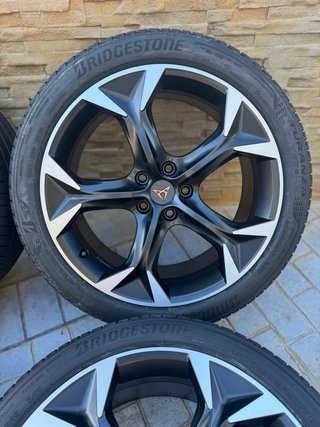 Llantas Cupra 245/40/R19/Neumáticos Bridgestone