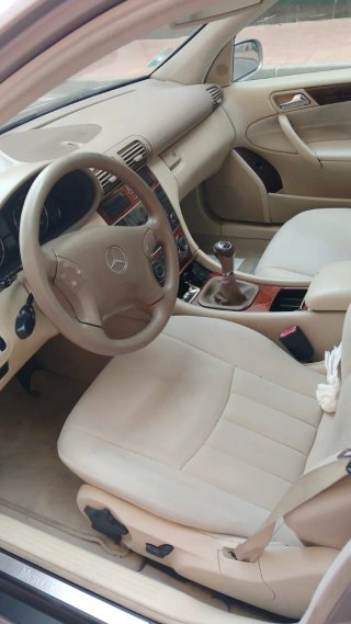 Mercedes-Benz Clase C 2006