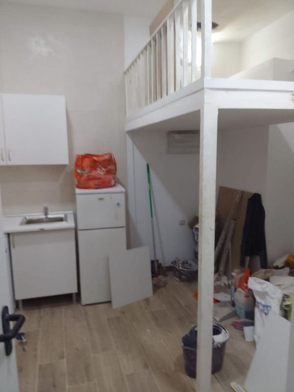 Dúplex en alquiler en Los Cármenes en Madrid - Imagen 2